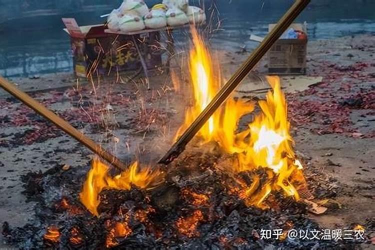 七月十五烧纸提前多久？