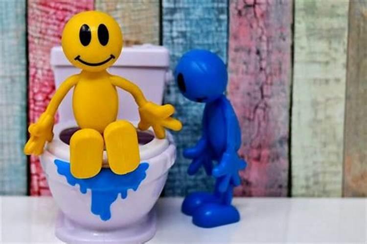 梦见厕所坑里满满的屎