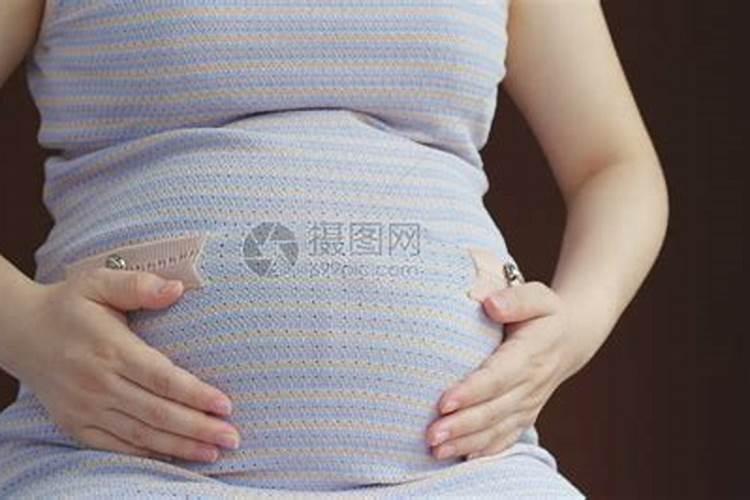 梦见摸孕妇的大肚子