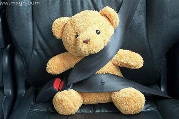 梦见叔叔出车祸死了