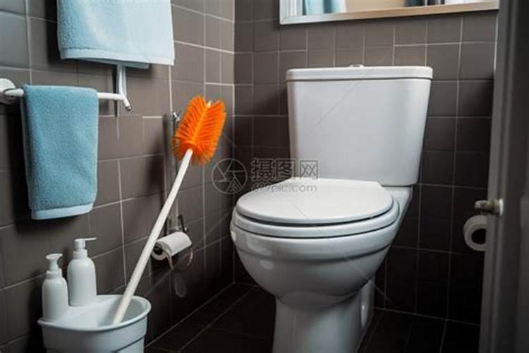 梦见非常干净的厕所