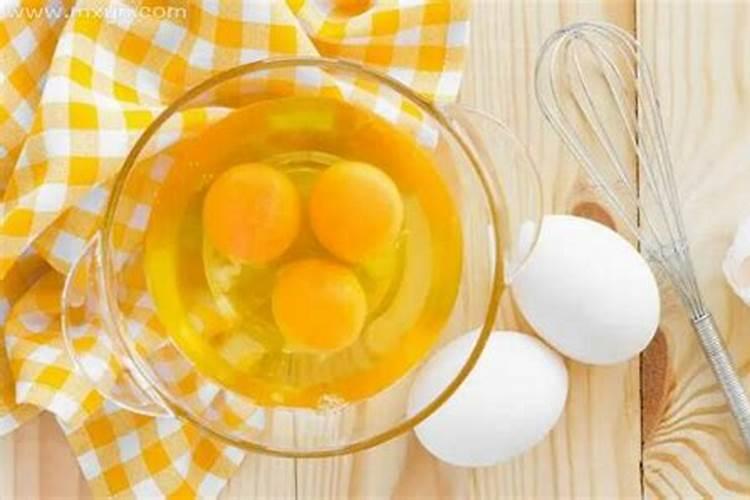 梦见吃煮鸡蛋吃到恶心