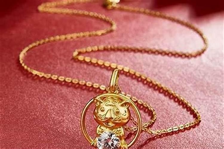 属虎值太岁戴什么首饰最好？