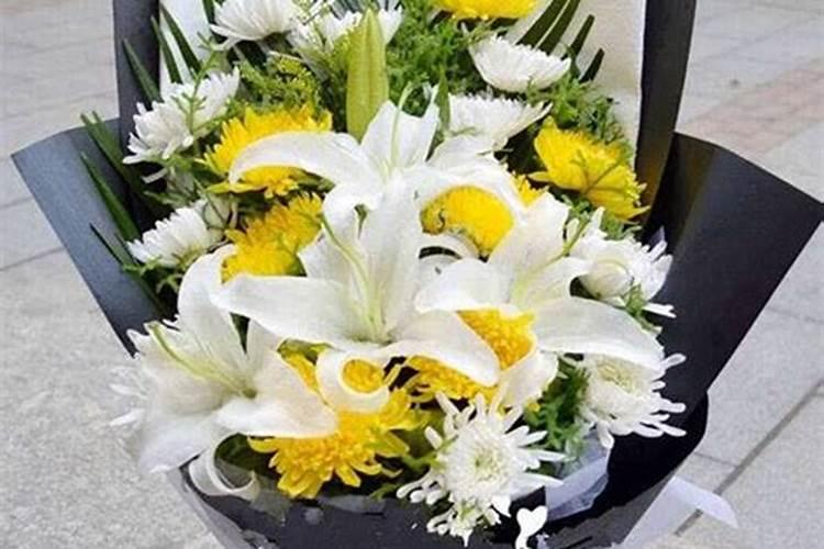 七月十五上坟送花数量多少？