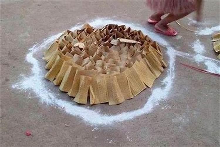 冬至要烧纸什么时候？