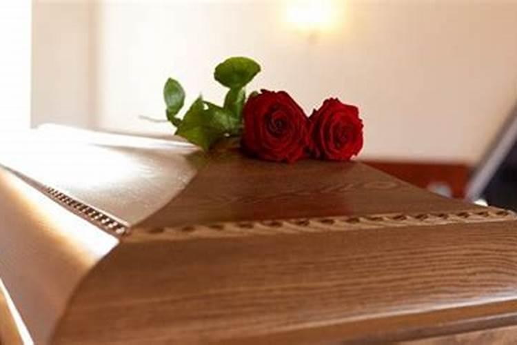 梦见跟爷爷奶奶说话