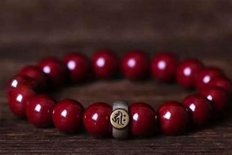 男的本命年戴什么转运？