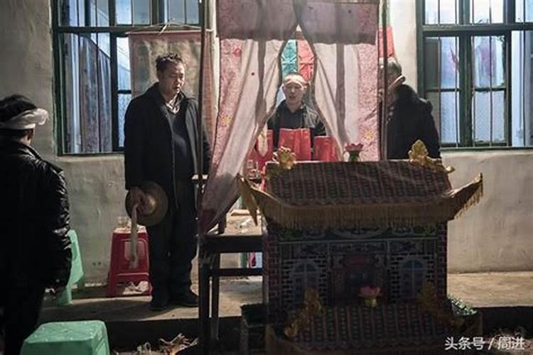 汕龙先生做法事