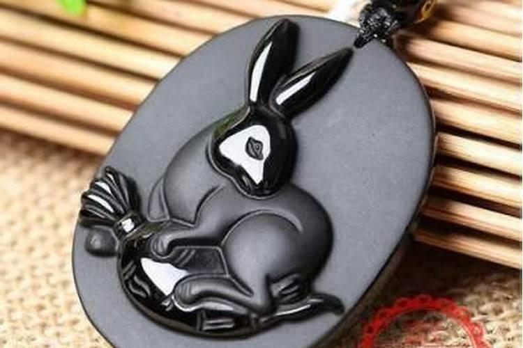 属兔2026年刑太岁佩戴什么？