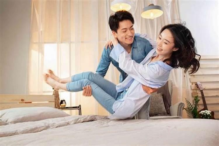 梦见老婆把床搬走了