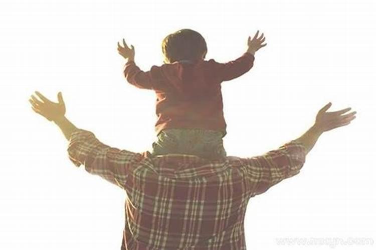 梦见爸爸死去又活过来什么意思？