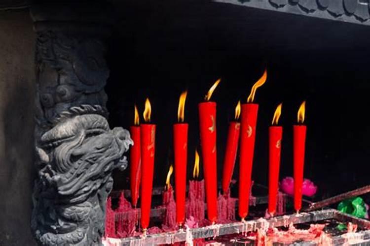 中元节是否可以去拜祭？