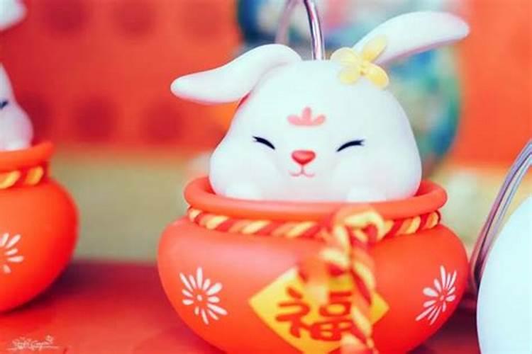 明天几点小年？