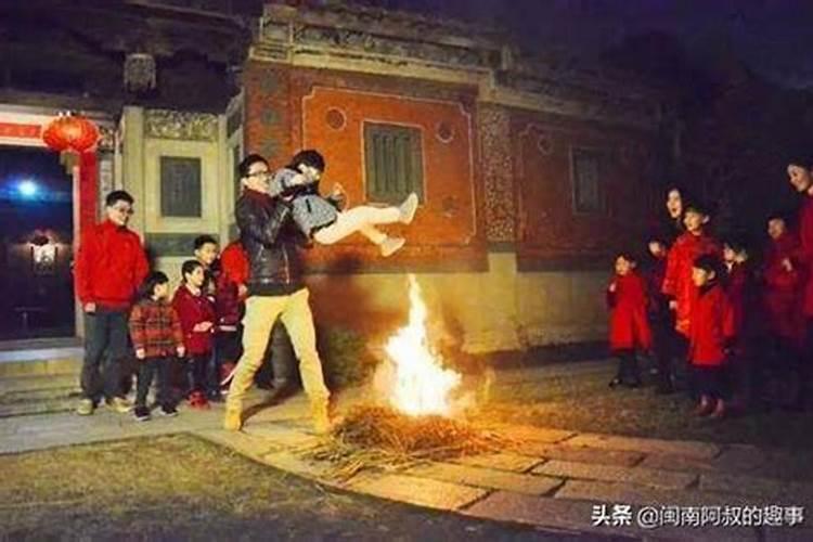 跳火堆是冬至习俗吗？