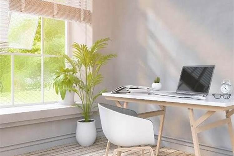 办公室里的小人多？