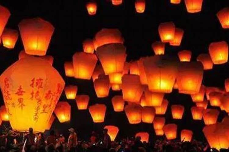 农历十月初一以出门吗？