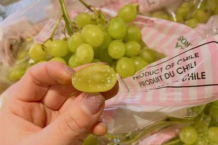 梦见吃了很多好吃的水果？