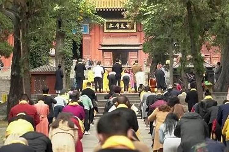 还阴债摆哪位神牌？