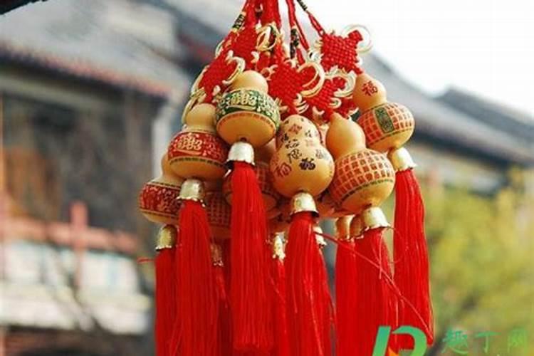 端午节葫芦挂几个好？