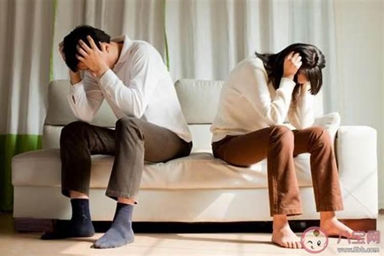 梦见前妻纠缠不休是什么意思？