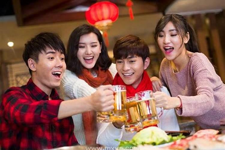 梦见和自己的学生一起吃饭