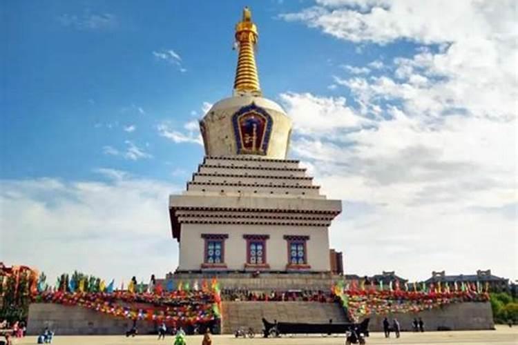 呼和浩特八月十五哪里好玩？