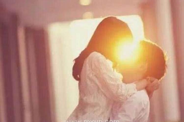 梦见前男友和别的女生谈恋爱