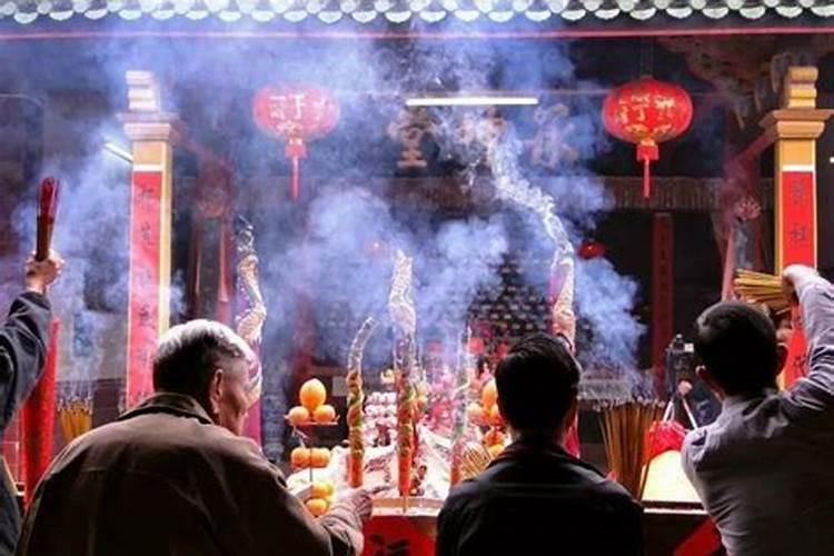 腊月腊日腊时修祖坟