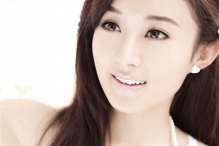 梦见非常漂亮的美女