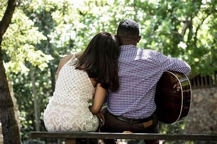 梦到女朋友和别的男人走一起