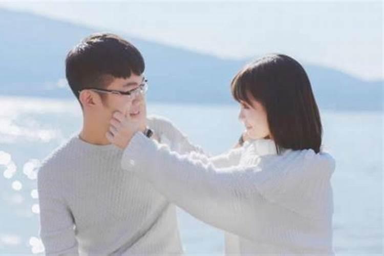 男人对你有意思的信号