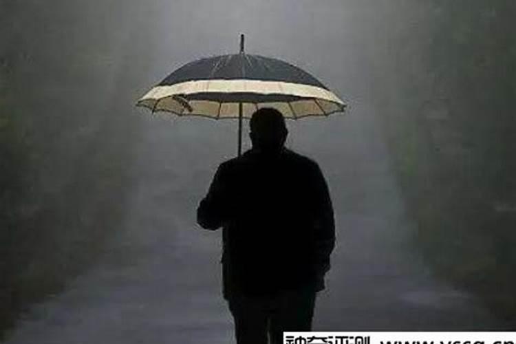 梦见老人死了说话很伤心