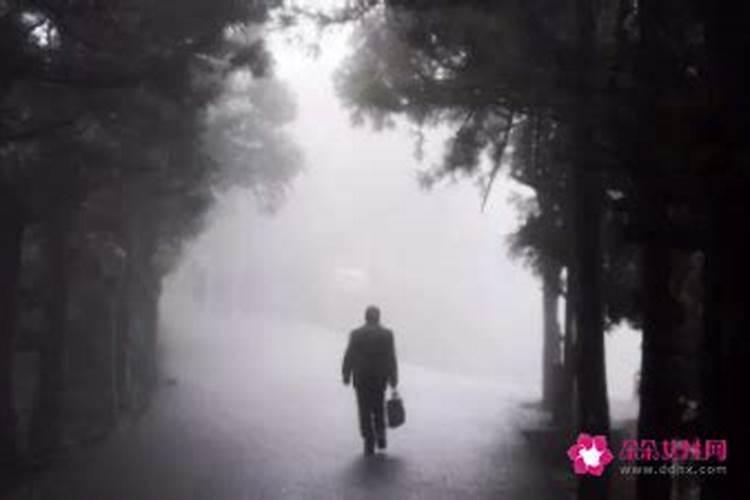 每晚都会梦到去世的人是怎么回事？