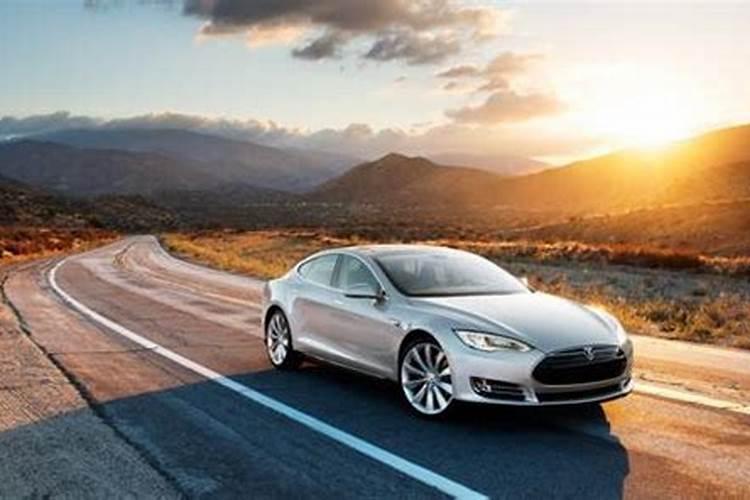 梦见红色的汽车是什么意思啊？