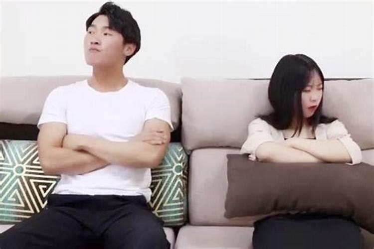 梦到一直和老公吵架