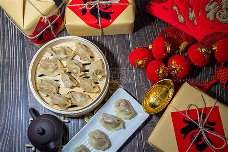 冬至和春节差几天？