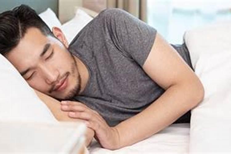 梦见同事突然死亡是什么兆头？