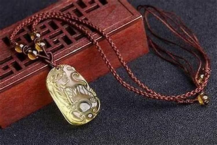 本命年老虎戴什么好？