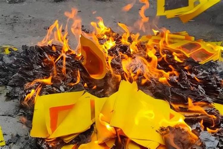 十月初一去墓地几点去合适？