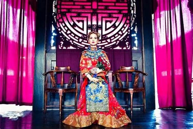 梦见穿红色的婚礼服准备结婚了