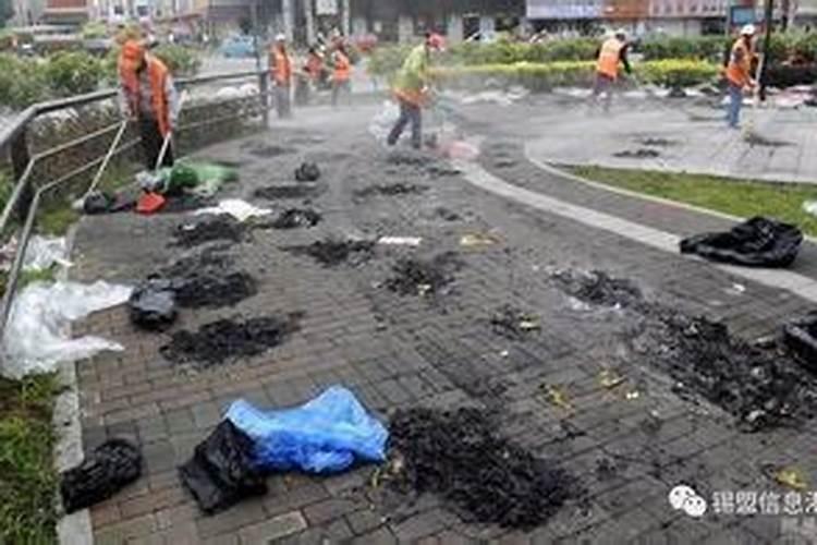 今日小年可以上坟烧纸吗？