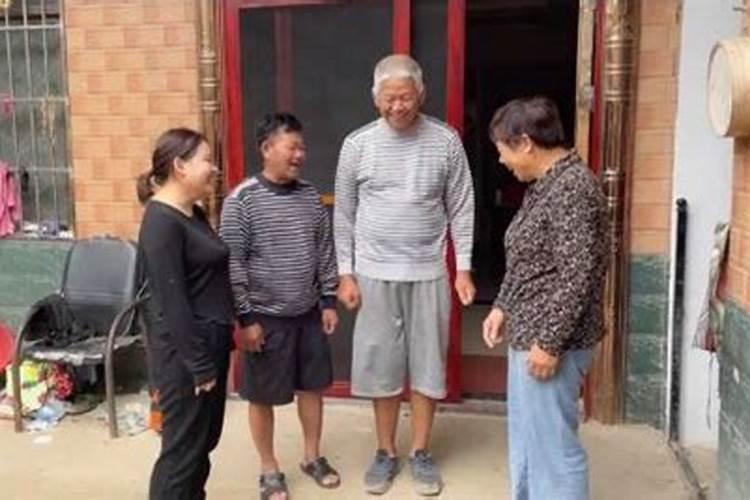 梦到逝去爷爷说要来帮我家干活