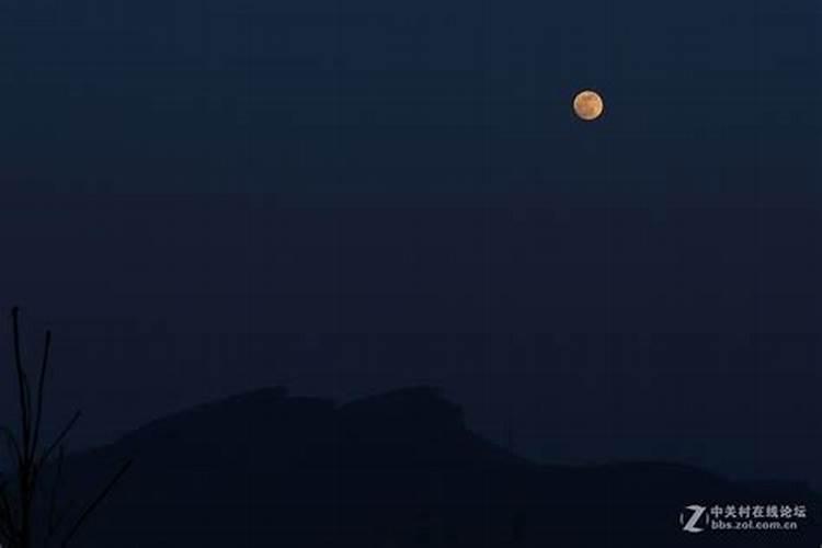 腊月十五月亮几时升起？