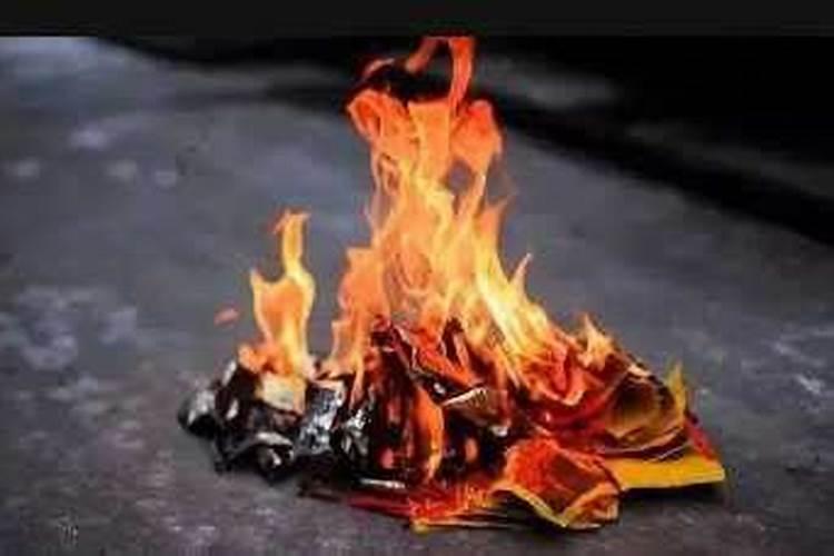 今天十月初一市里能烧纸吗？