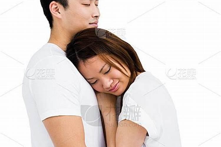 梦见邻和居家男人拥抱在一起