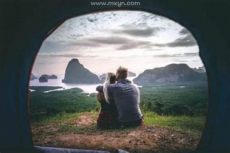 梦到暗恋的人和自己很亲密