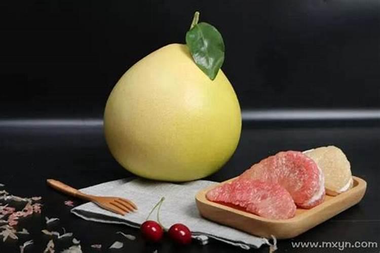 梦见红心柚子是胎梦吗？