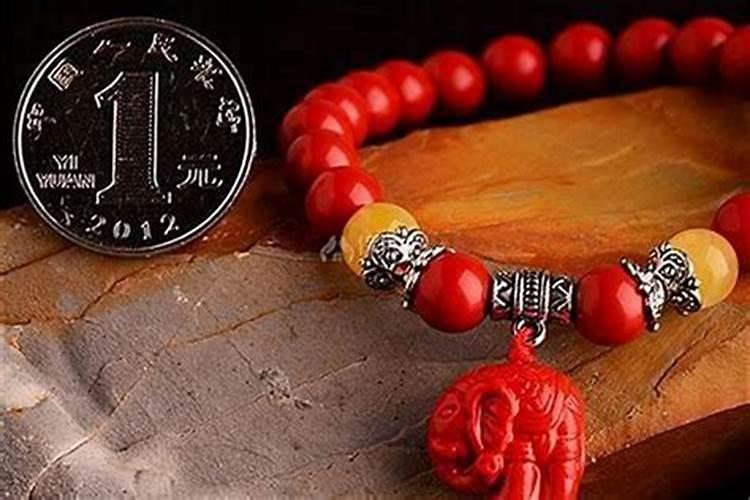 犯太岁属蛇能戴蛇吗？