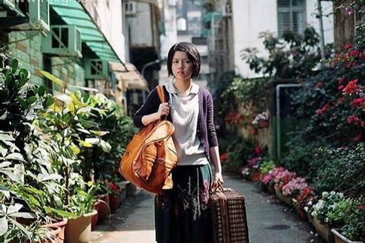 梦见老婆回来了不说话有要走