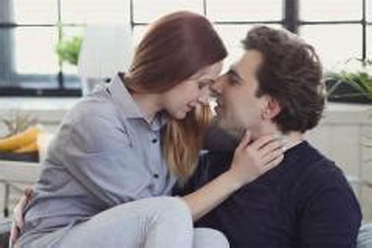 梦见男朋友去泡妞是什么意思？